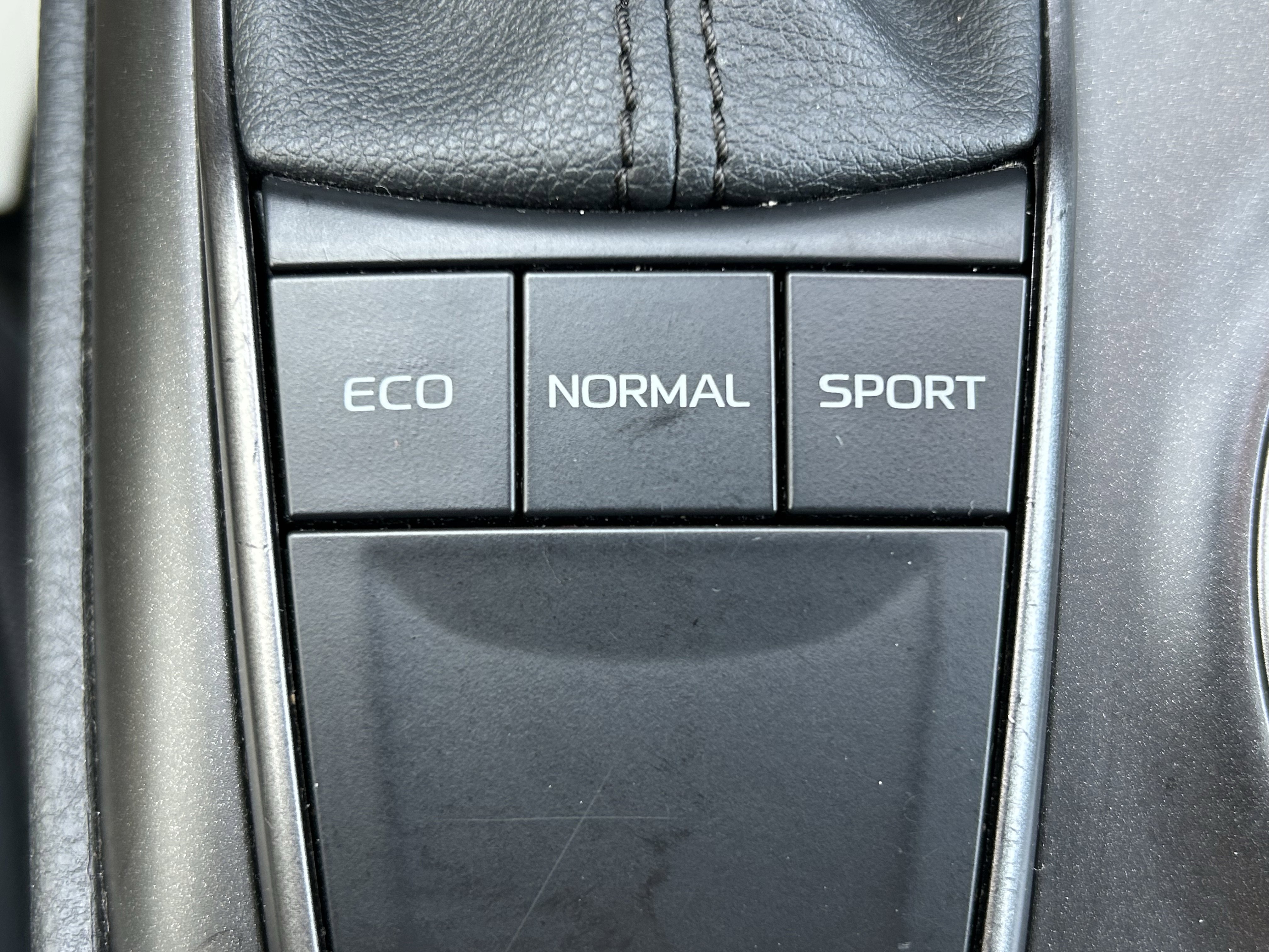 Certified 2024 Toyota Camry SE image 29