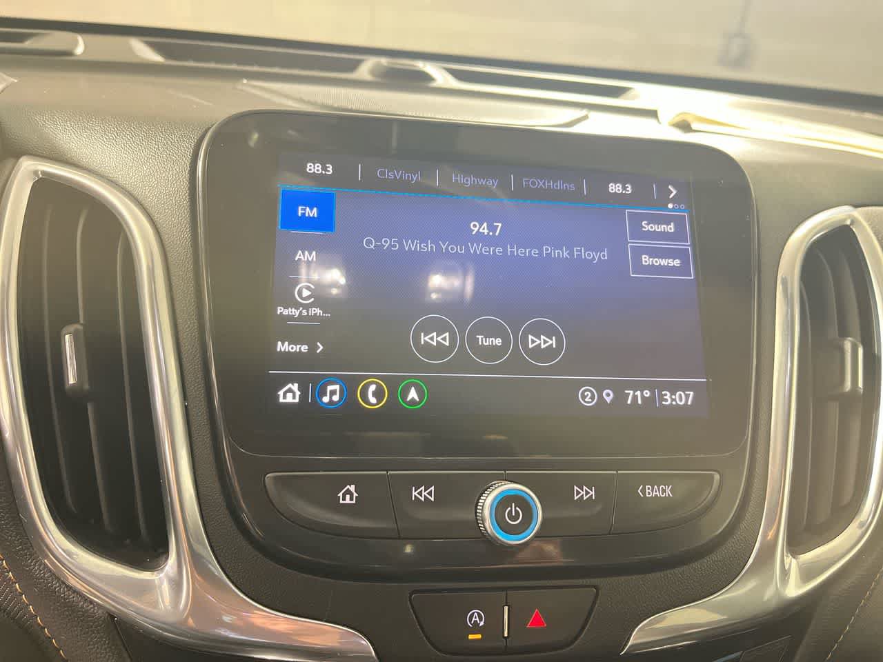 Used 2022 Chevrolet Equinox Premier FWD image 18