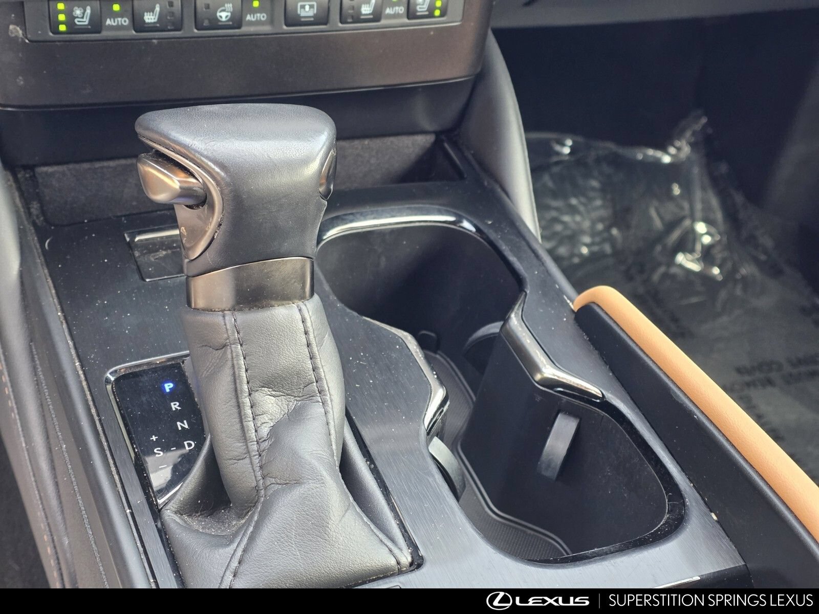 Used 2024 Lexus ES 300h w/ Accessory Package (Z2) FWD image 20