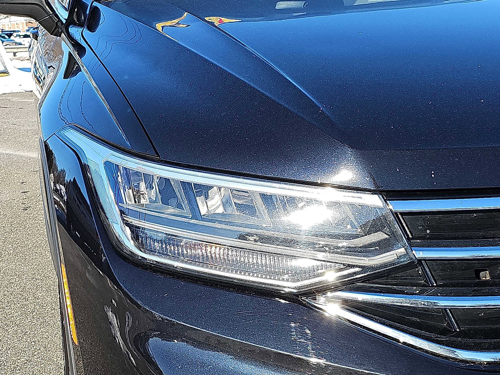 Used 2024 Volkswagen Tiguan SE image 9