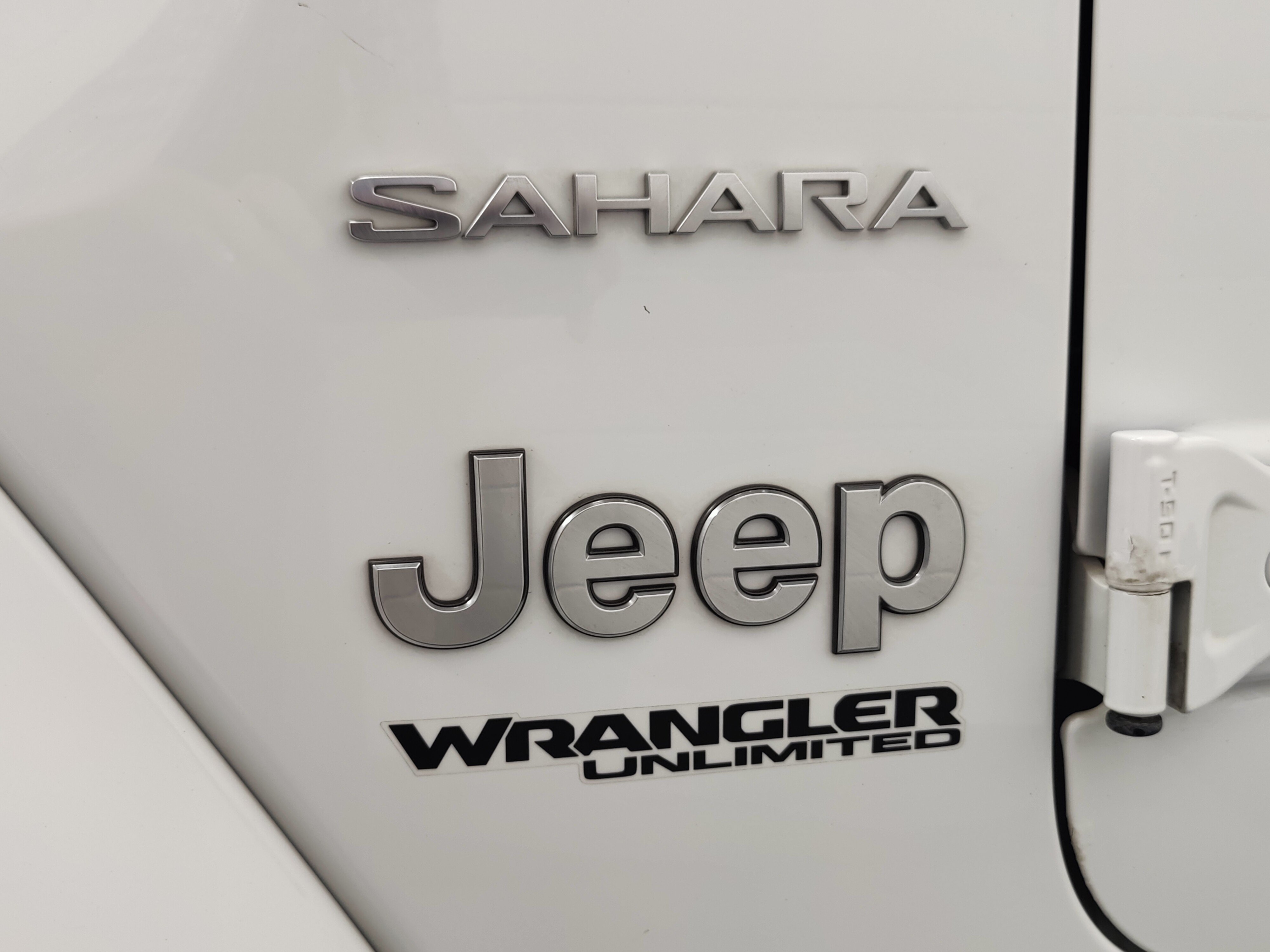 Used 2020 Jeep Wrangler Unlimited Sahara AWD/4WD image 4