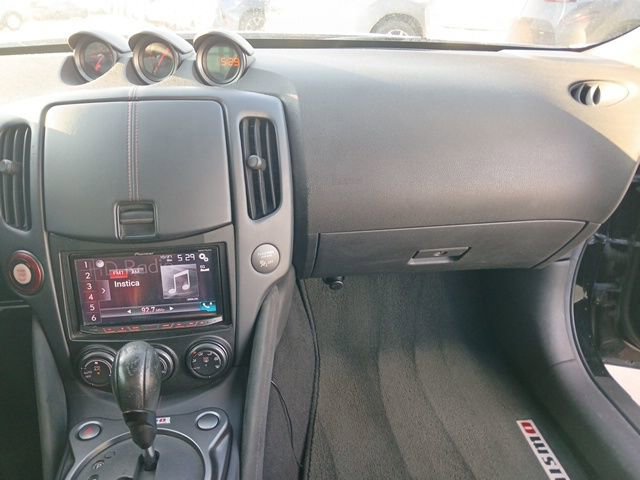 Used 2016 Nissan 370Z NISMO image 12