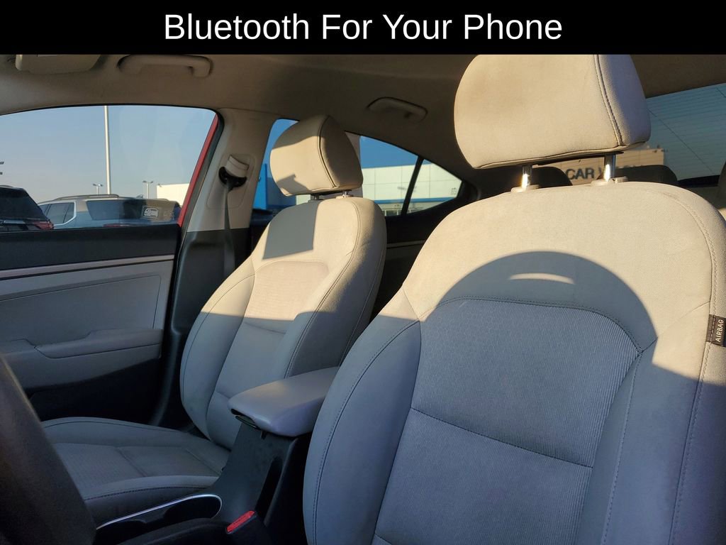 Used 2017 Hyundai Elantra SE image 5
