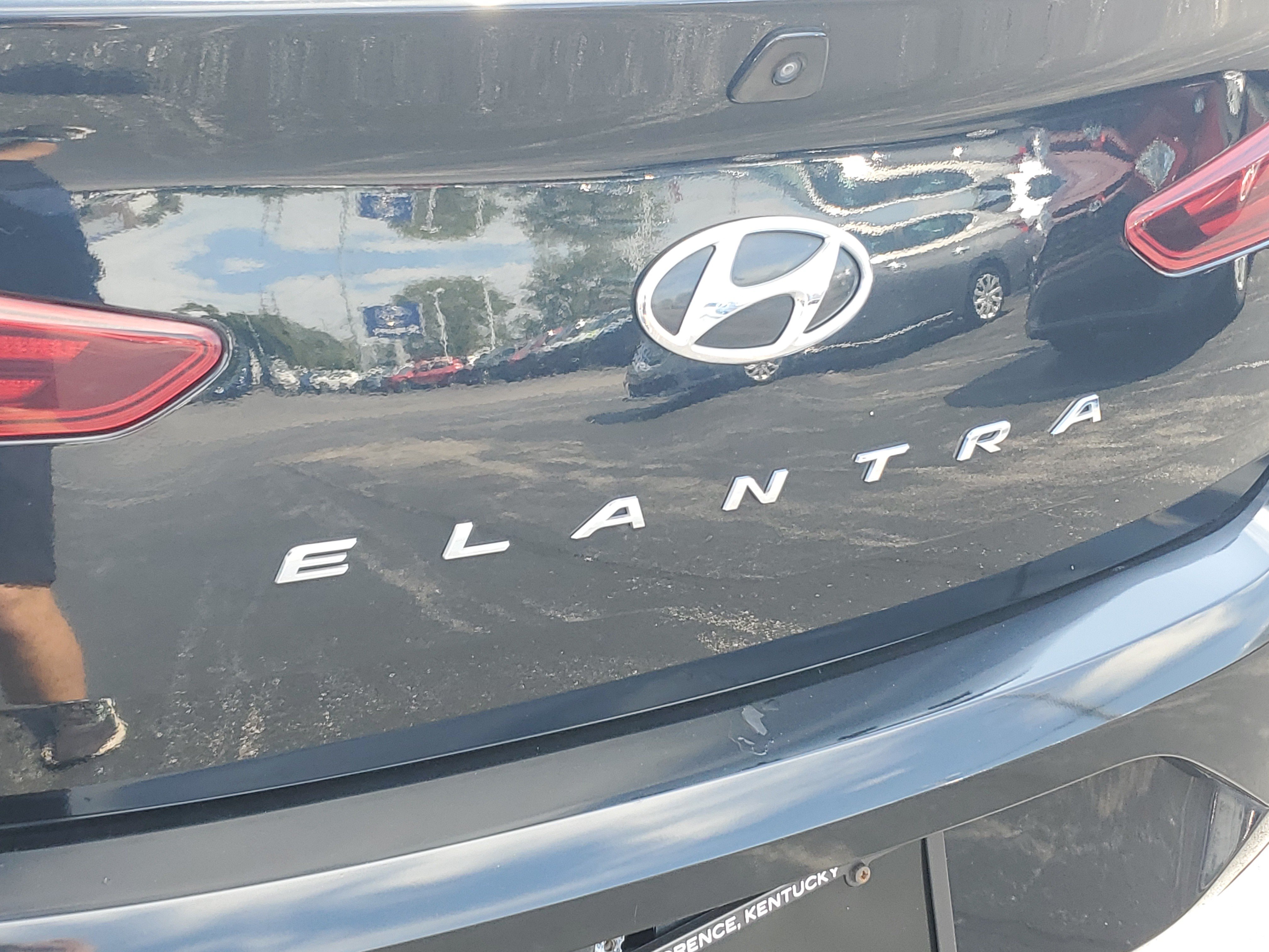 Used 2019 Hyundai Elantra Value Edition FWD image 7
