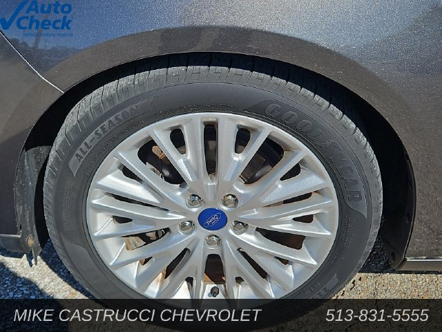 Used 2015 Ford Focus Titanium w/ Titanium Cold Weather Package FWD image 9