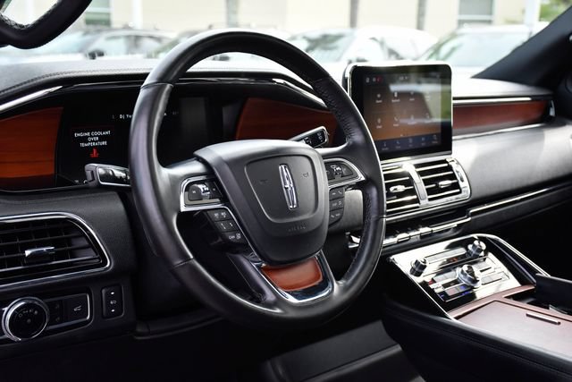Used 2020 Lincoln Navigator Reserve RWD image 22