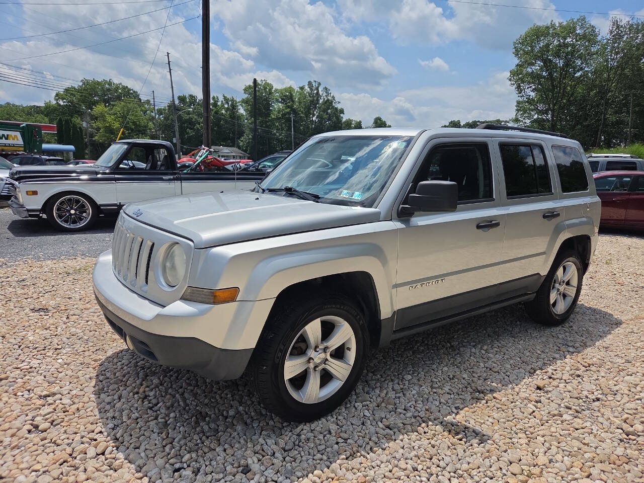 Used 2012 Jeep Patriot Sport w/ Tire & Wheel Group AWD/4WD image 2