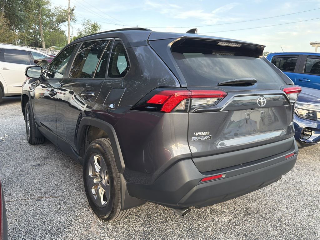 Used 2024 Toyota RAV4 XLE w/ Convenience Package image 10