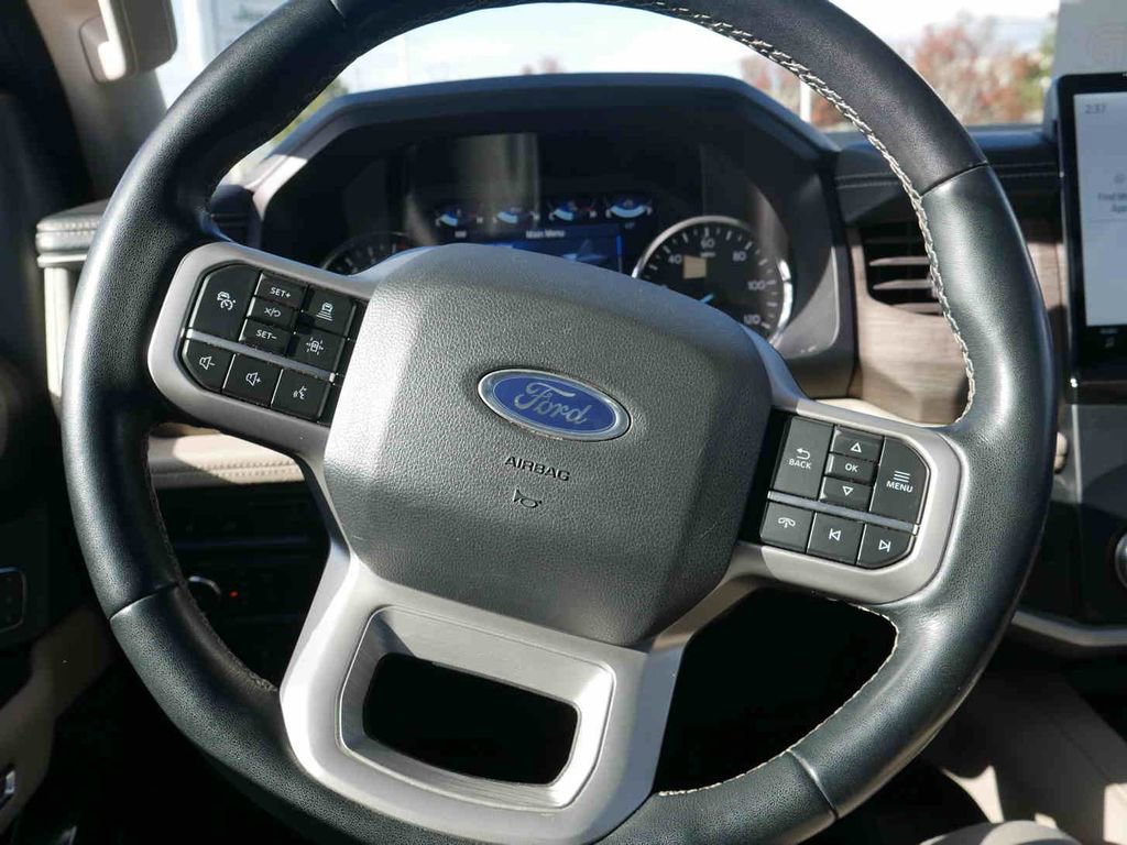 Used 2023 Ford Expedition Max Limited image 41