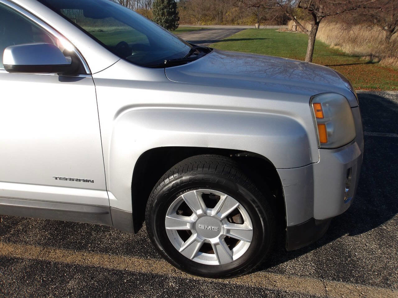 Used 2011 GMC Terrain SLE image 27
