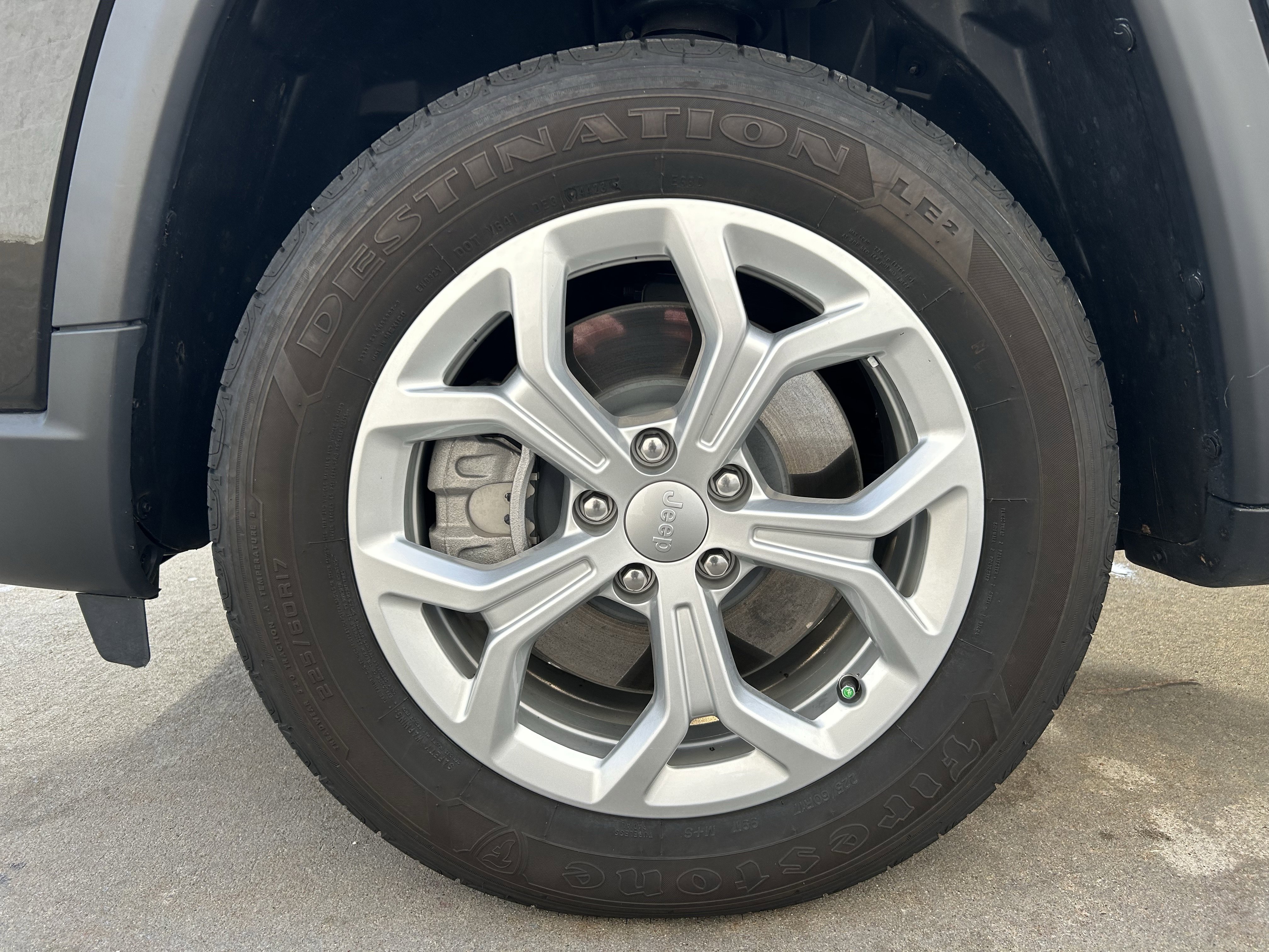 Used 2024 Jeep Compass Sport AWD/4WD image 11