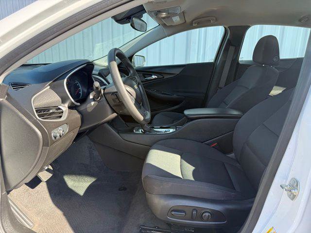 Used 2024 Chevrolet Malibu LS w/ Driver Confidence Package FWD image 6