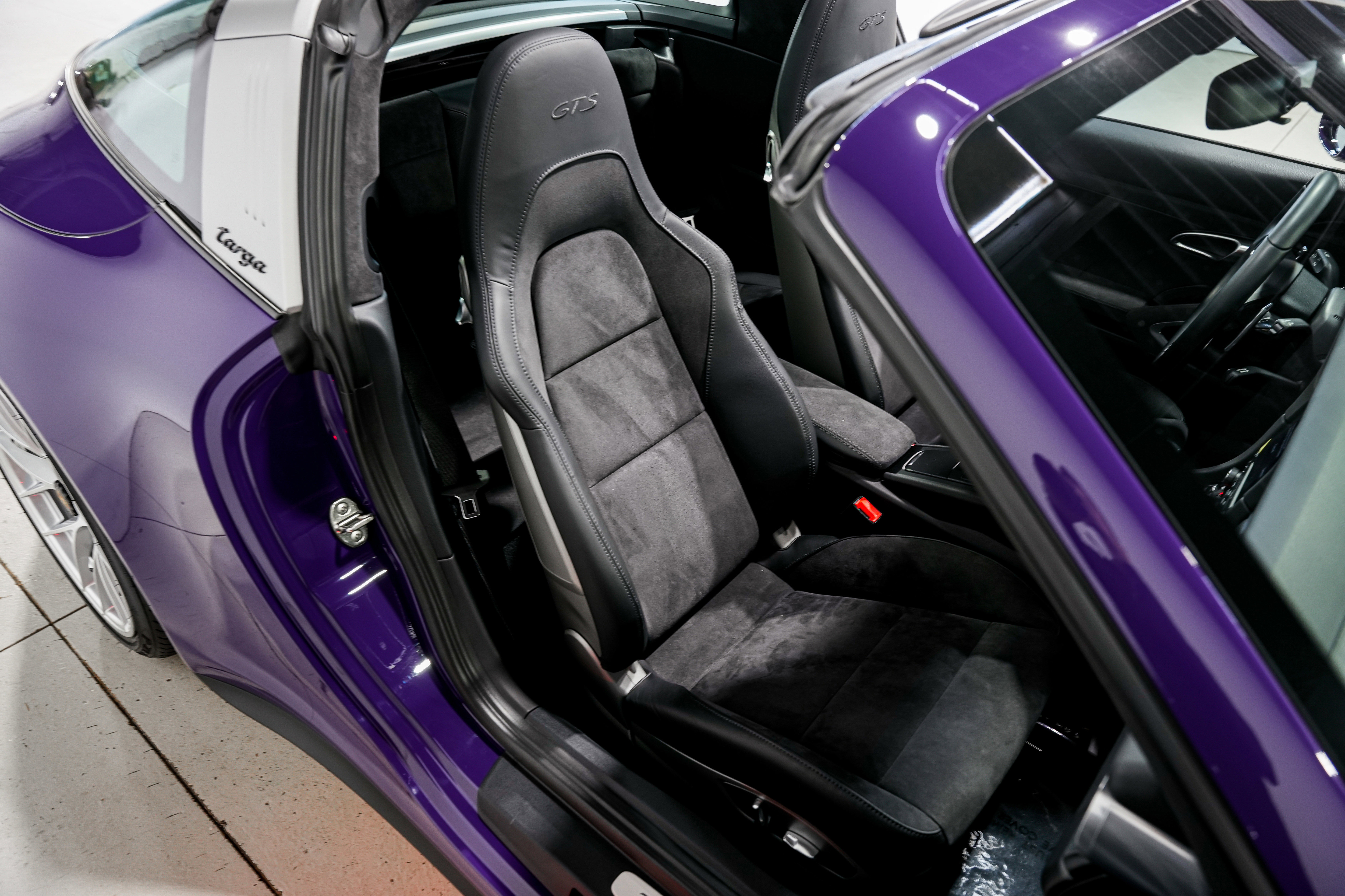 Used 2018 Porsche 911 Targa 4 GTS image 26