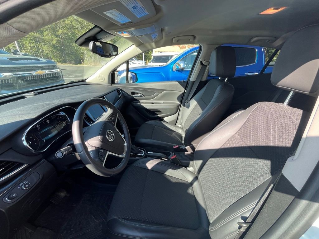 Used 2022 Buick Encore Preferred w/ Safety Package image 9