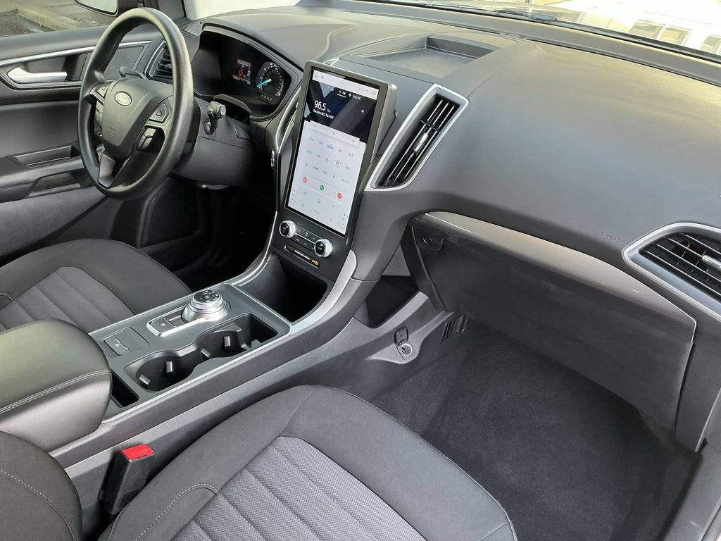 Used 2024 Ford Edge SE image 18