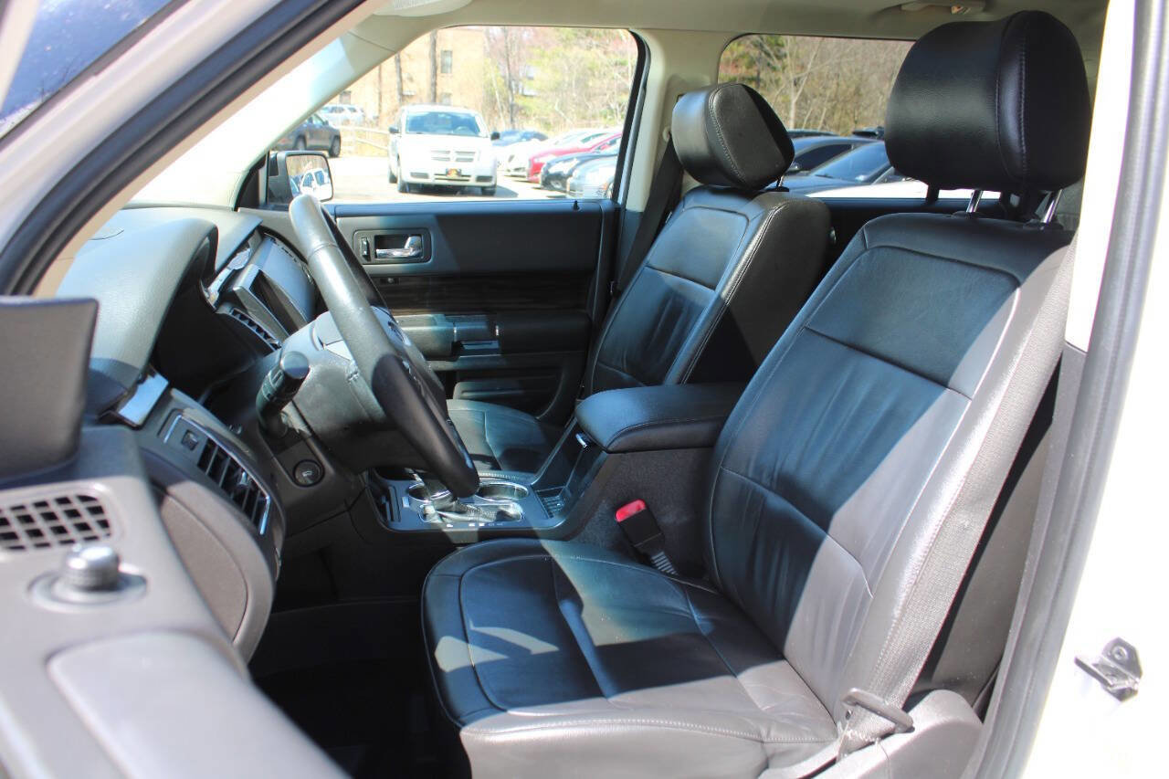 Used 2016 Ford Flex SEL w/ Equipment Group 202A image 26