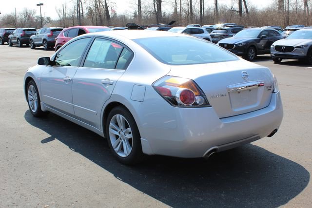 Used 2011 Nissan Altima 3.5 SR image 6