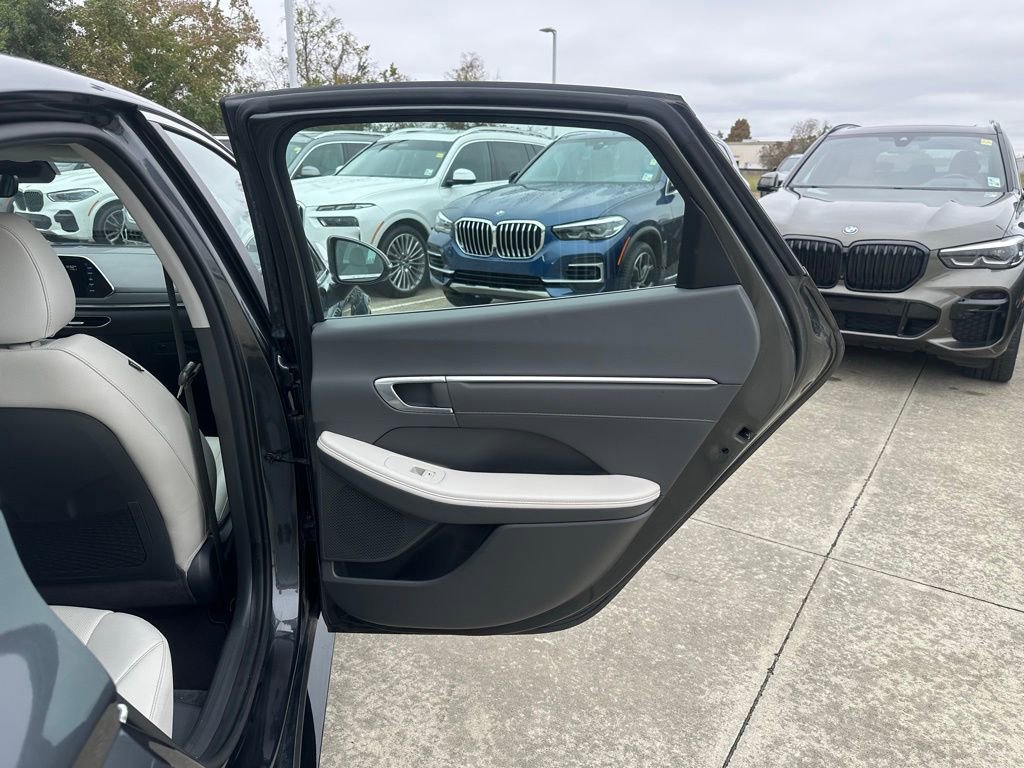 Used 2022 Hyundai Sonata Limited w/ Cargo Package image 27