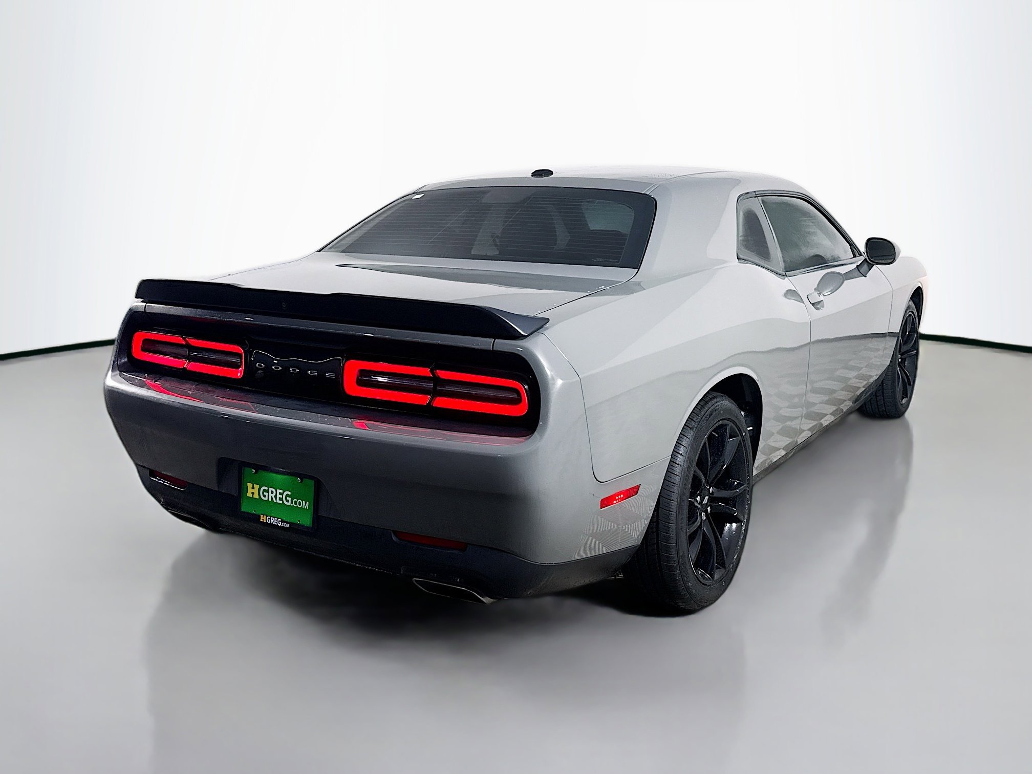 Used 2018 Dodge Challenger R/T w/ Blacktop Package RWD image 10