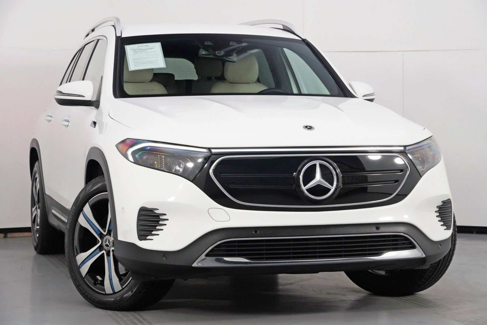 Used 2023 Mercedes-Benz EQB 250+ EQB 250+ w/ Exclusive Package image 2