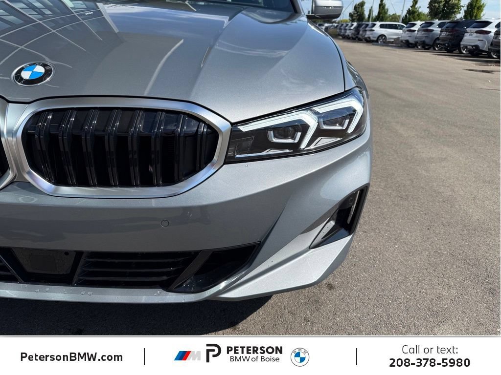 New 2026 BMW 330i xDrive Sedan w/ Premium Package AWD/4WD image 36