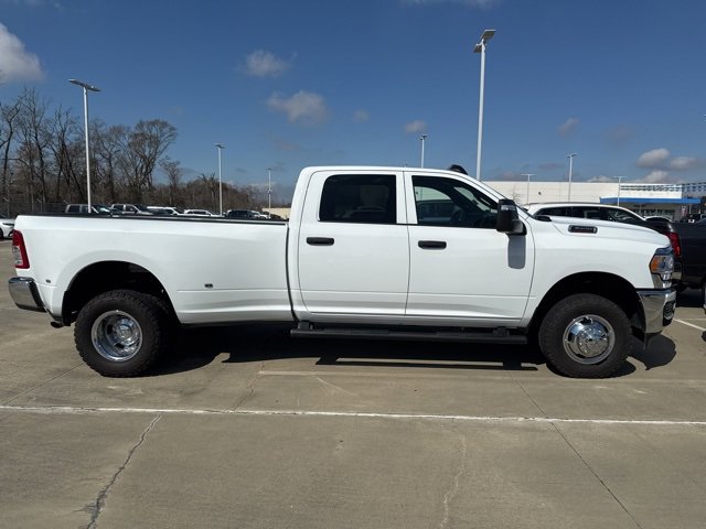 Used 2024 RAM 3500 Tradesman w/ Chrome Appearance Group image 6