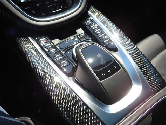 Used 2022 Aston Martin DBX AWD/4WD image 13