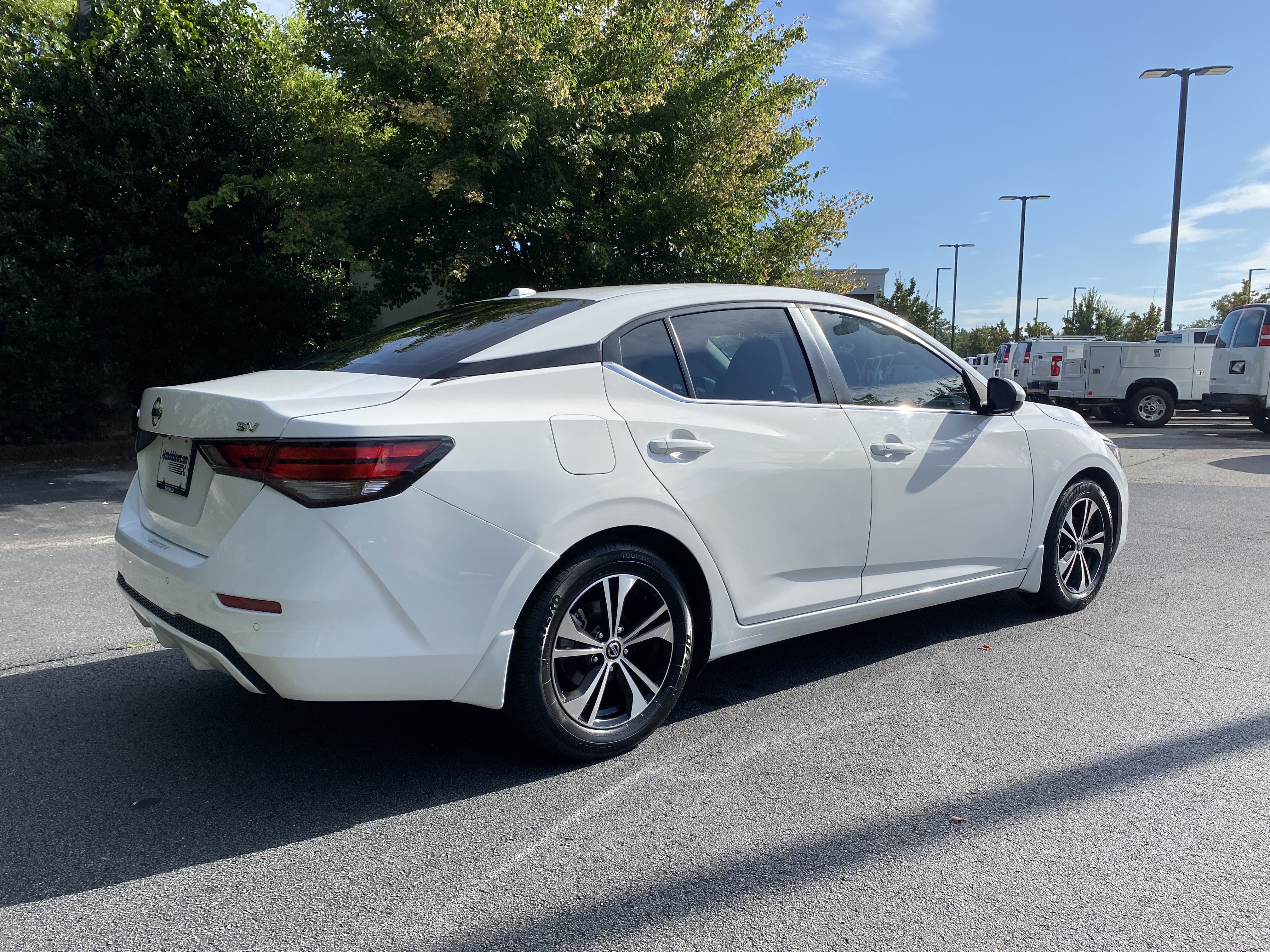 Used 2022 Nissan Sentra SV w/ Trunk Package FWD image 9