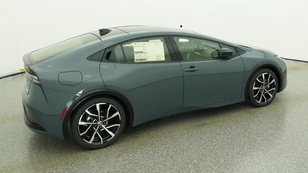 New 2026 Toyota Prius Plug-In Hybrid FWD image 23