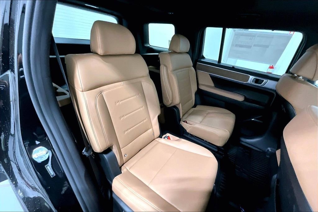 New 2026 Hyundai Santa Fe Limited AWD/4WD image 9