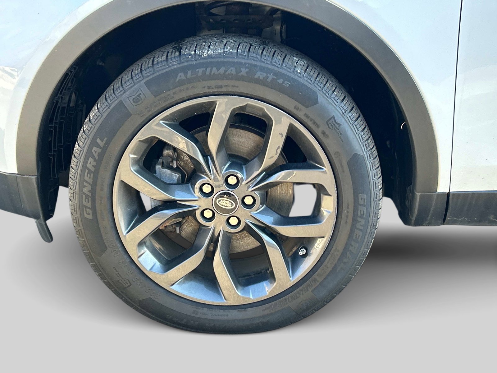 Used 2019 Land Rover Discovery Sport Landmark AWD/4WD image 9