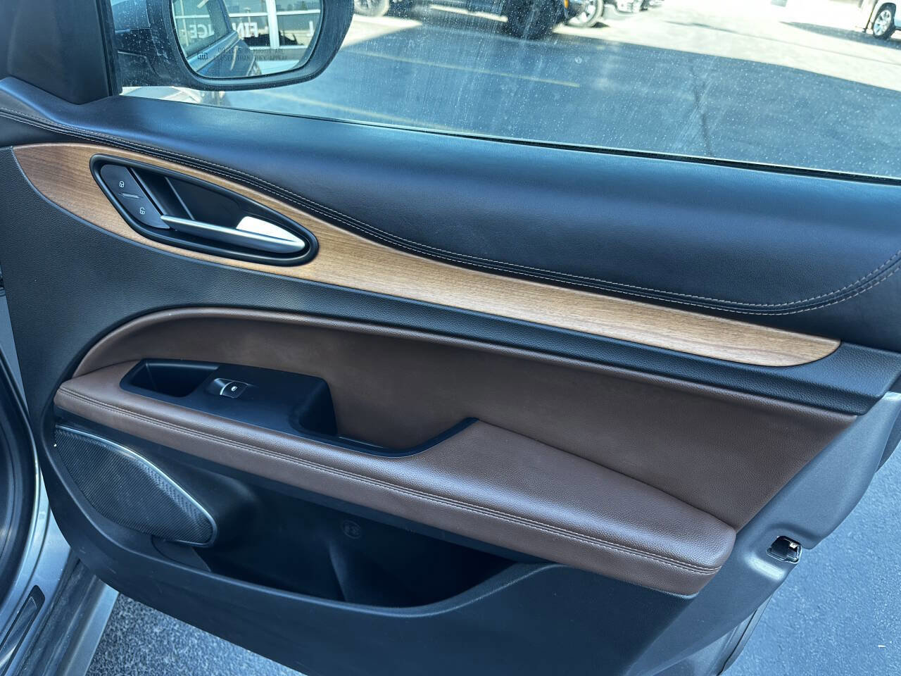 Used 2019 Alfa Romeo Stelvio Ti Lusso w/ Quick Order Package 22X Lusso image 23