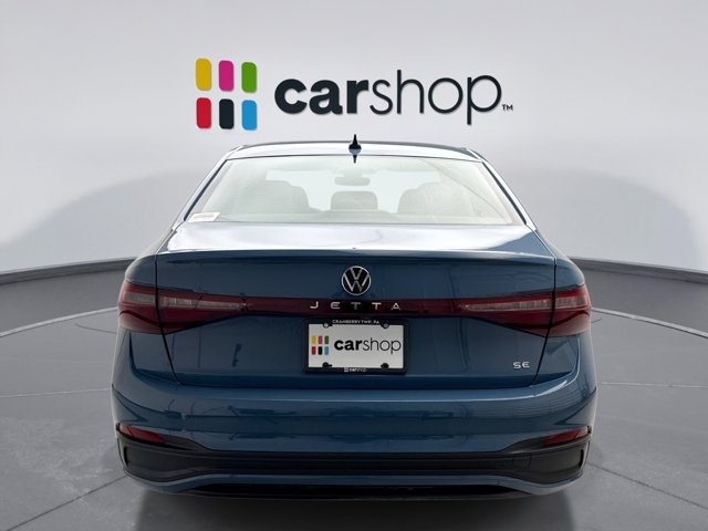 Used 2025 Volkswagen Jetta SE FWD image 4