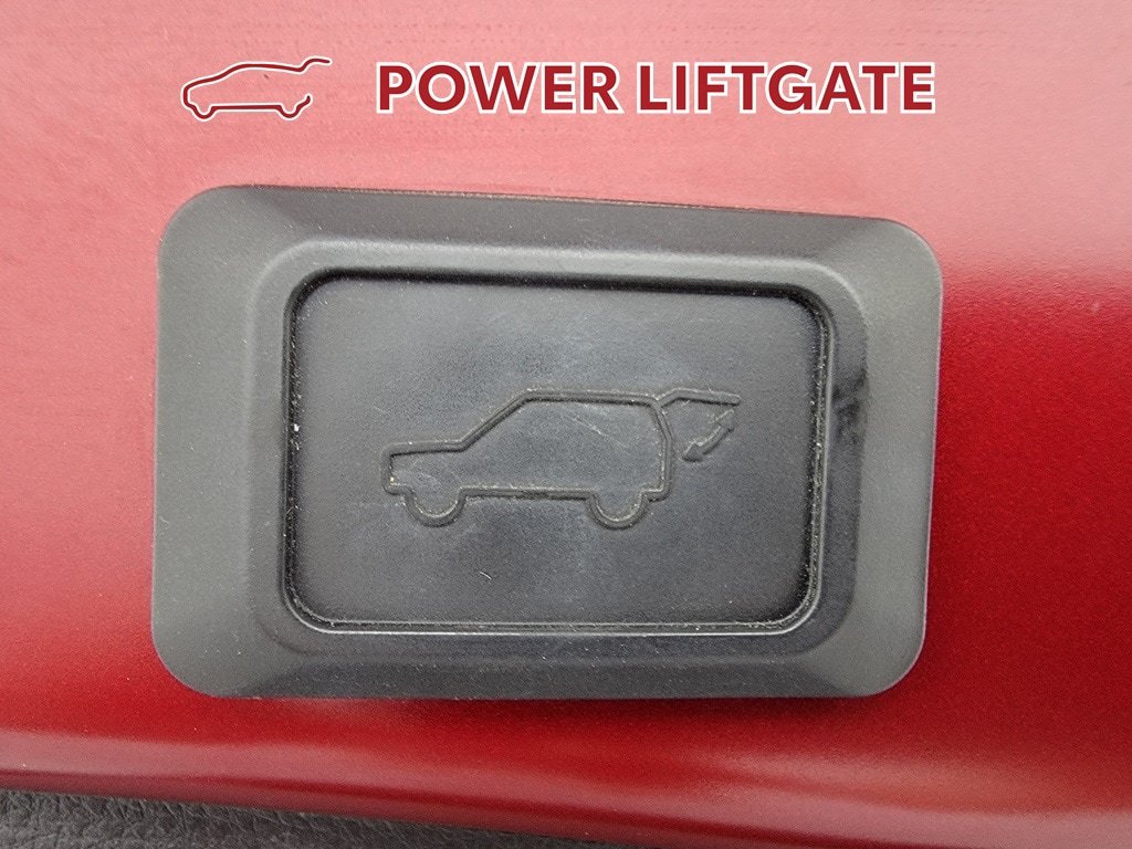 Used 2022 Toyota RAV4 XLE Premium AWD/4WD image 31