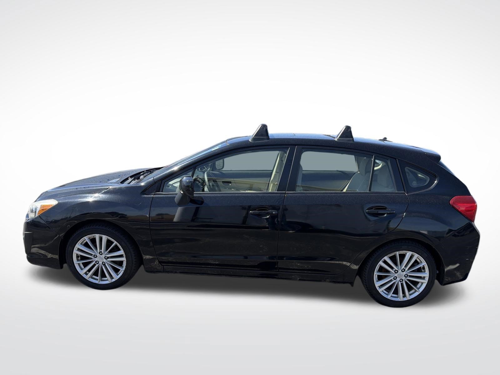 Used 2013 Subaru Impreza 2.0i Premium w/ Alloy Wheel Pkg + Moonroof AWD/4WD image 15