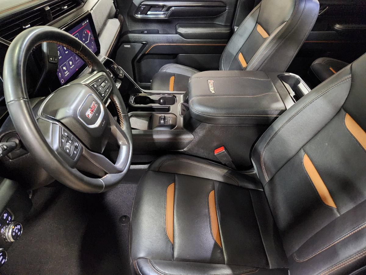 Used 2024 GMC Sierra 2500 AT4 w/ AT4 Premium Plus Package AWD/4WD image 32