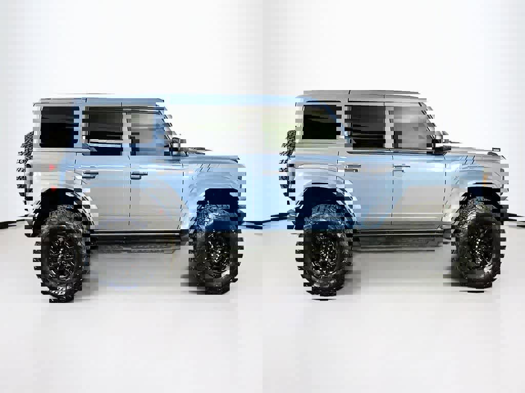 Certified 2025 Ford Bronco Raptor w/ Interior Carbon Fiber Pack image 26