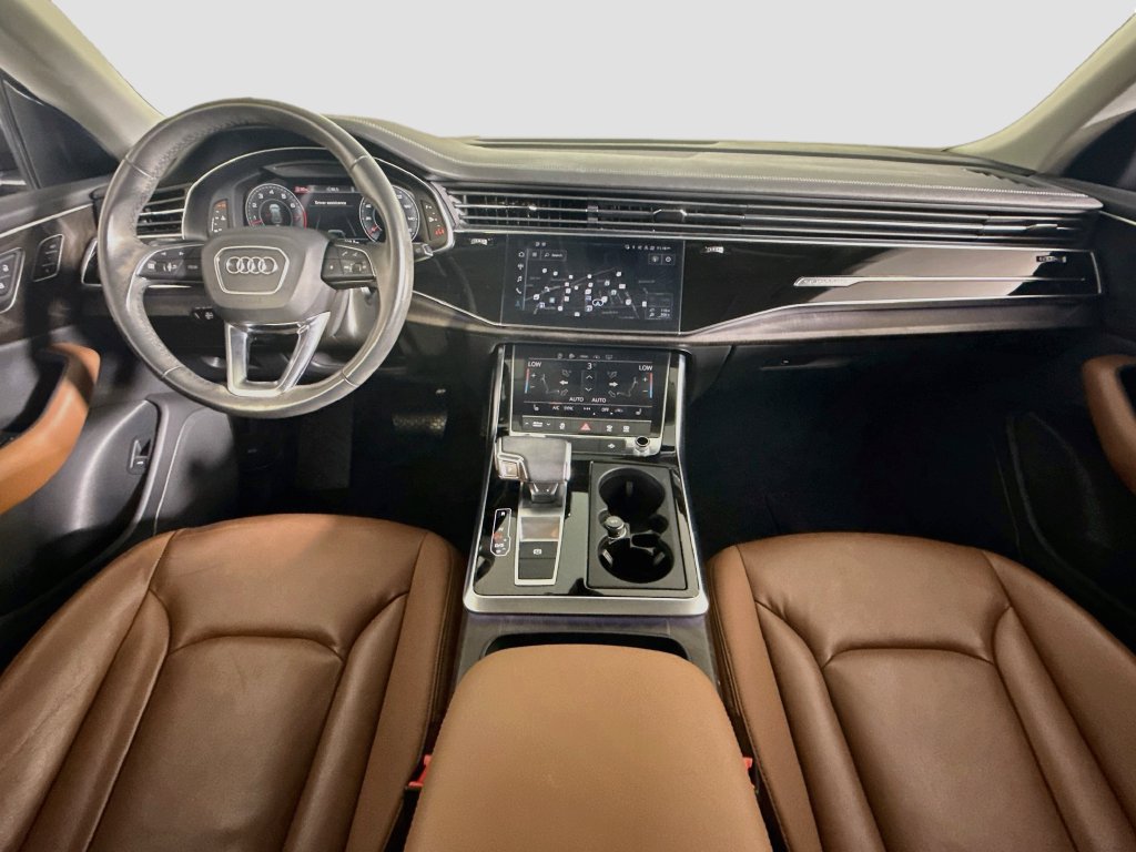 Used 2023 Audi Q8 Premium AWD/4WD image 9