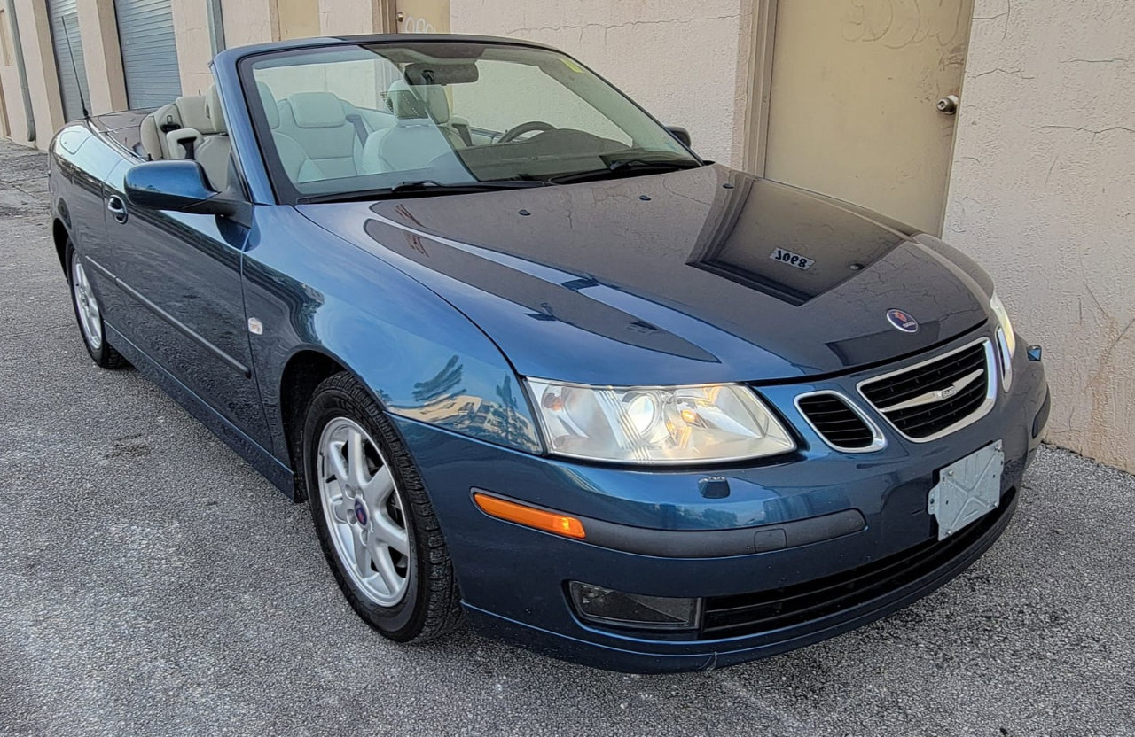Used 2004 Saab 9-3 Aero image 9