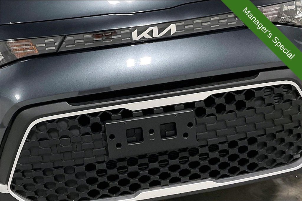 Used 2025 Kia Soul LX FWD image 33