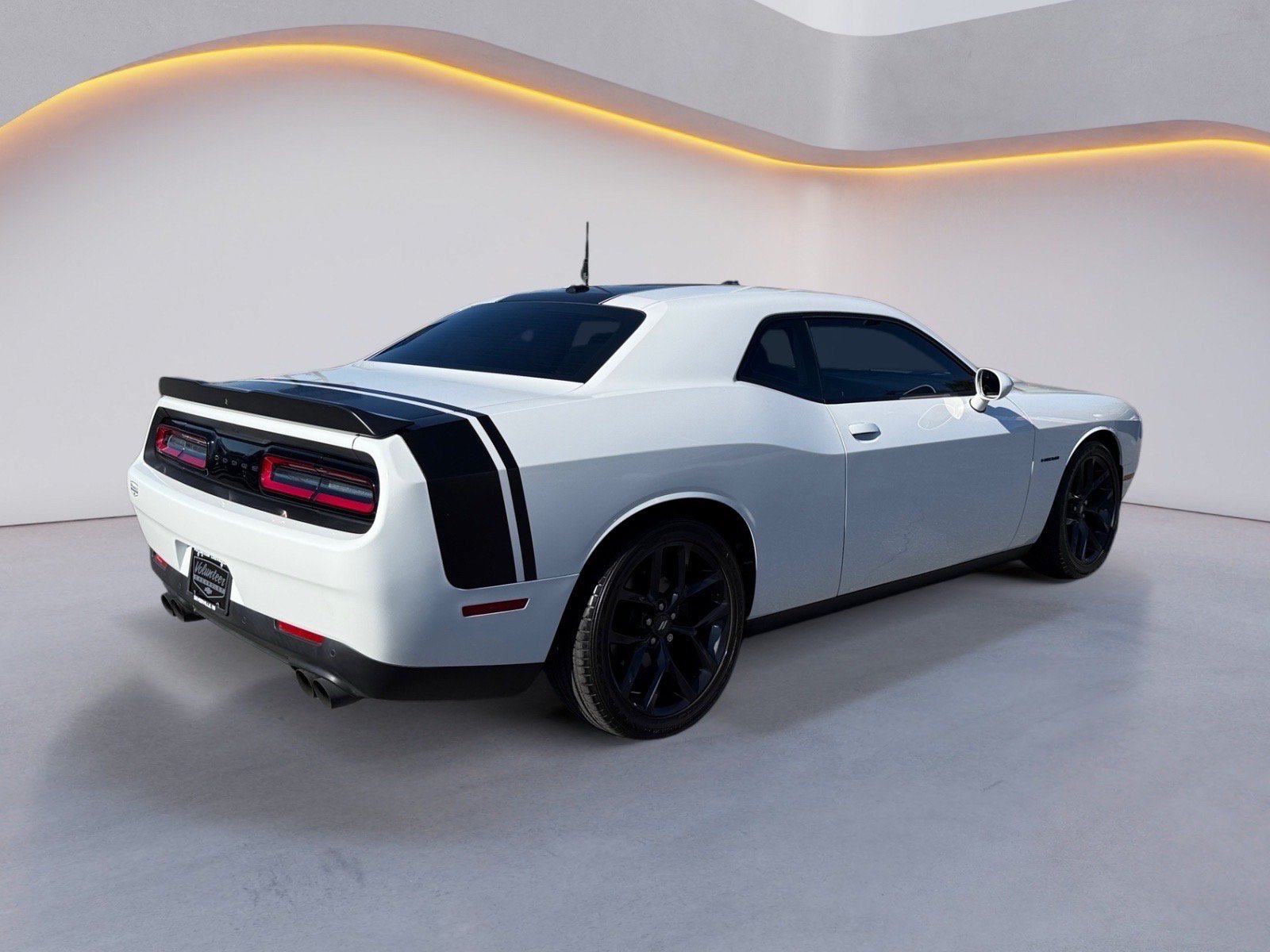 Used 2021 Dodge Challenger R/T w/ Blacktop Package RWD image 3