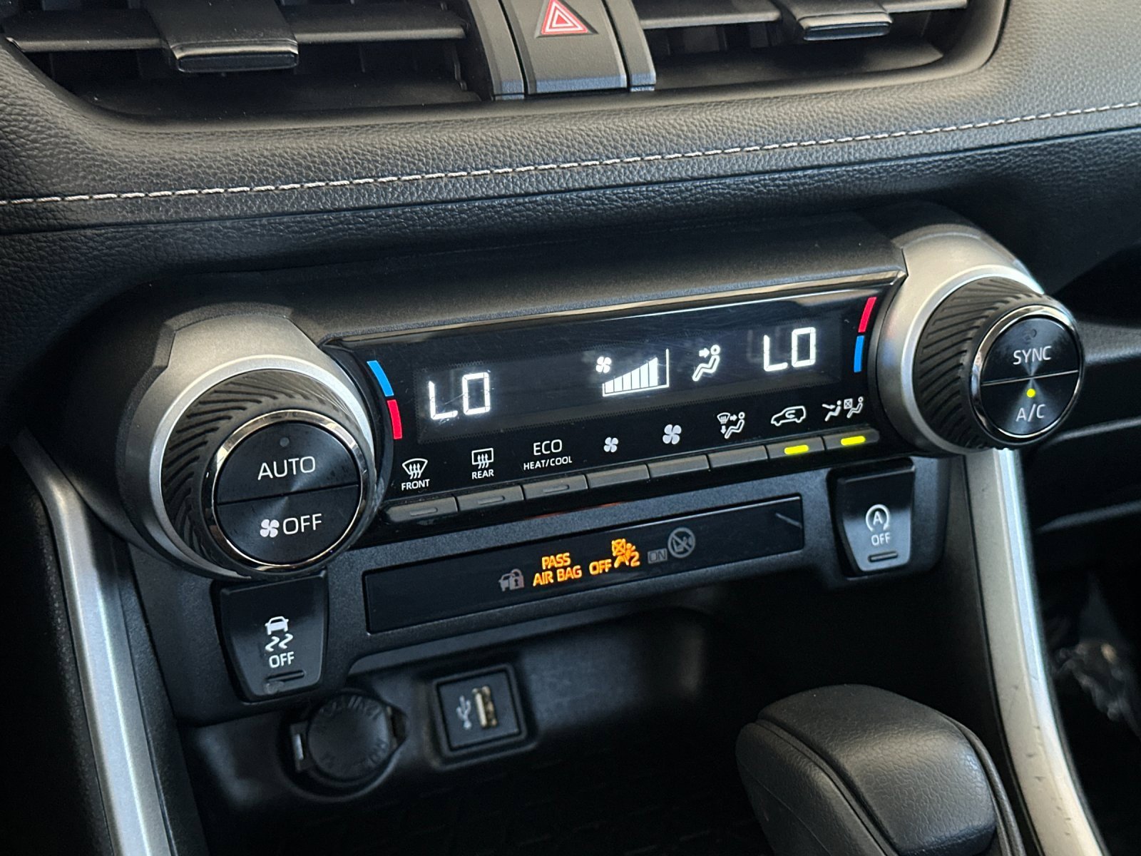 Used 2023 Toyota RAV4 XLE image 18