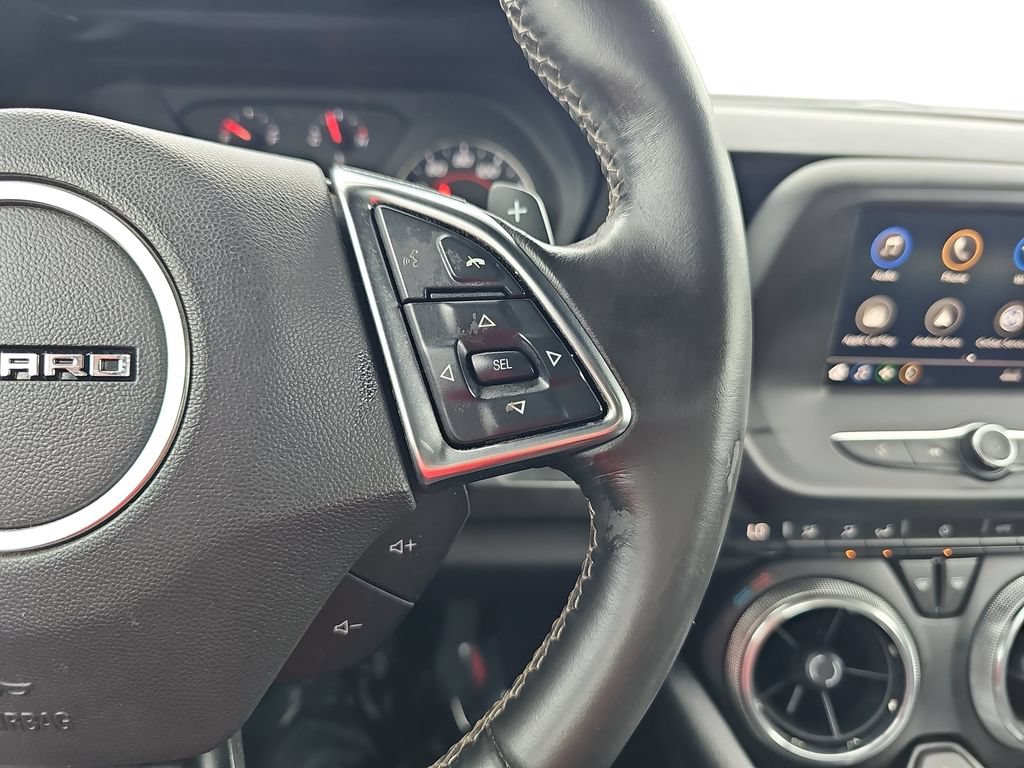 Used 2020 Chevrolet Camaro LT RWD image 18