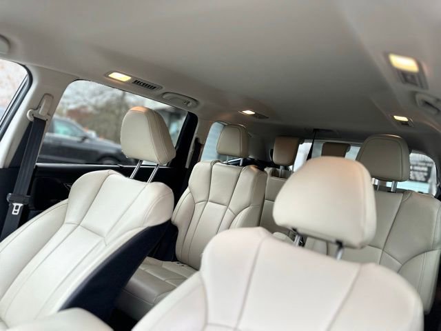 Used 2023 Subaru Ascent Limited AWD/4WD image 12