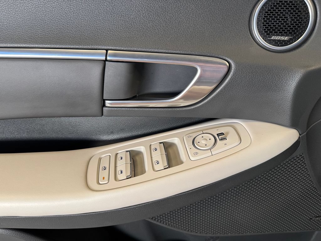 Used 2023 Hyundai Sonata SEL w/ Cargo Package FWD image 19
