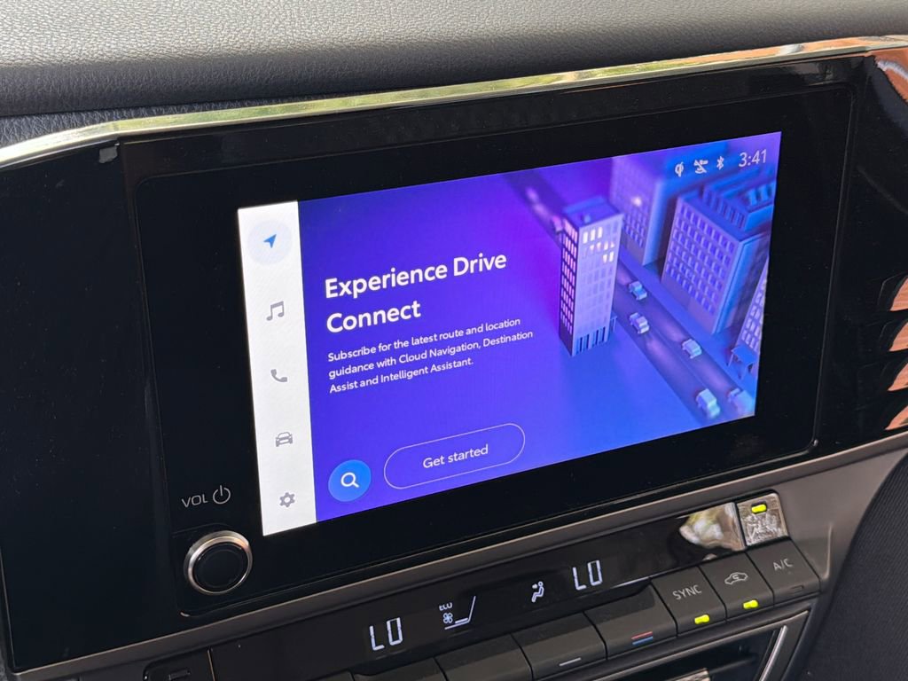 Used 2025 Toyota Camry LE w/ Convenience Package image 7