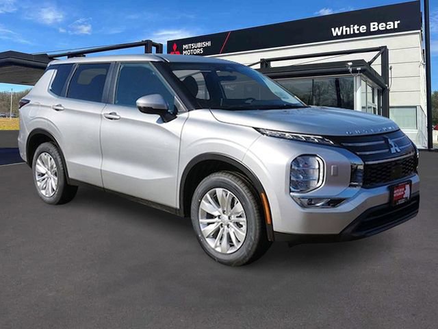 New 2026 Mitsubishi Outlander ES image 1