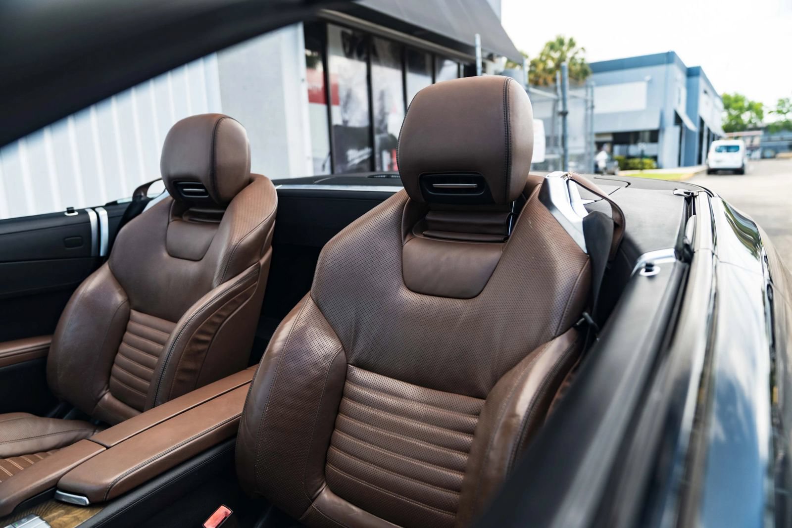 Used 2015 Mercedes-Benz SL 550 image 30