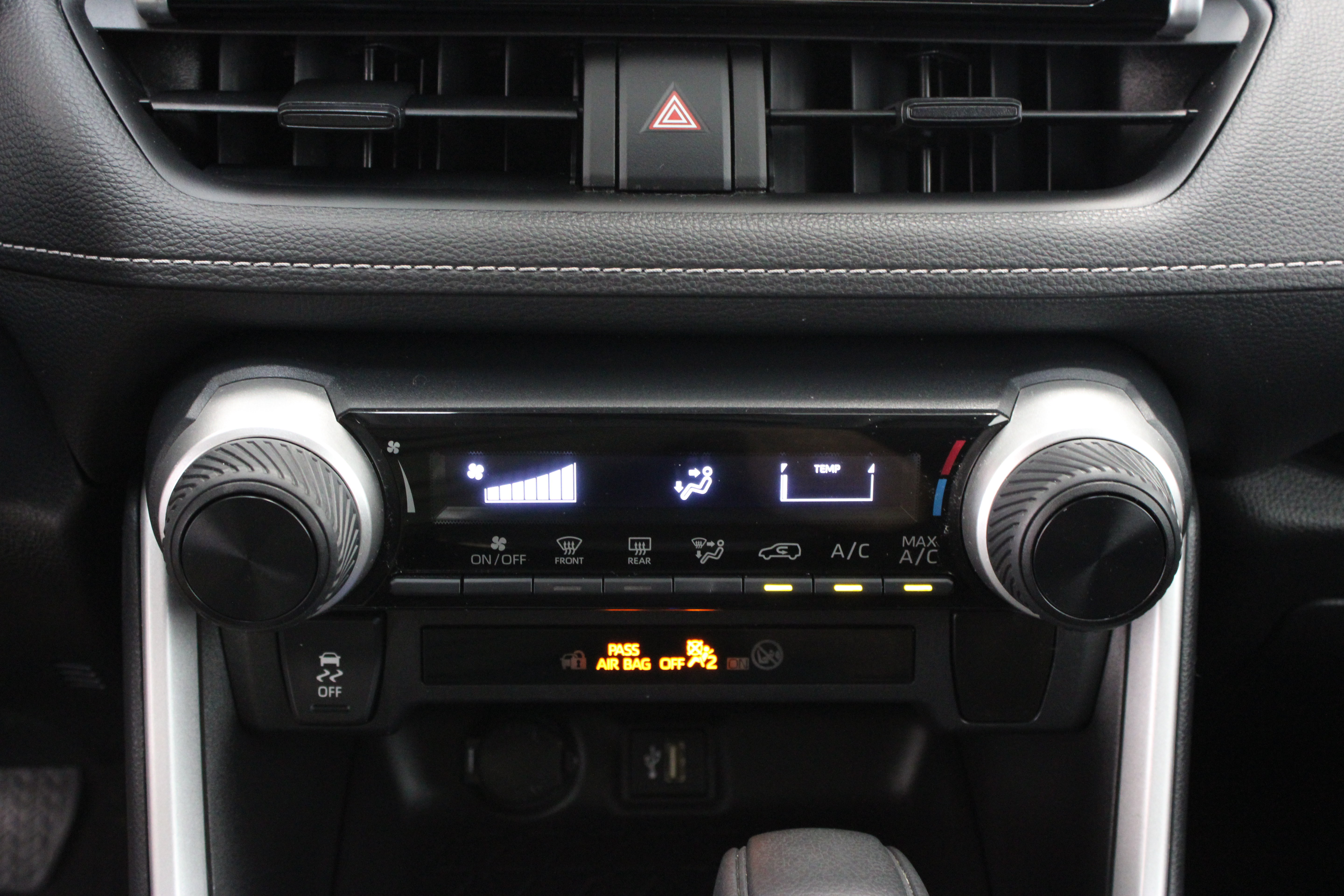 Used 2023 Toyota RAV4 LE FWD image 18