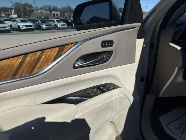 Used 2022 Cadillac Escalade Sport Platinum image 13
